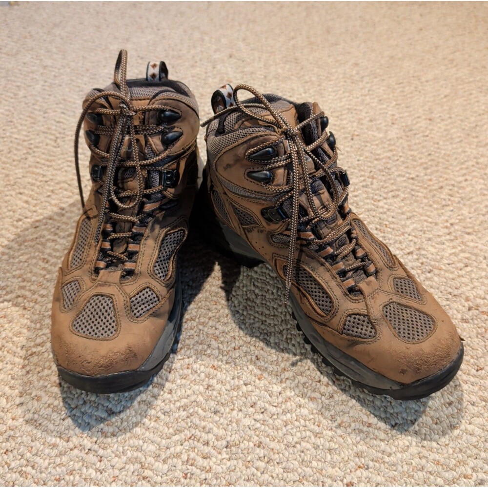 Vasque Breeze GTX Hiking Boots Mens 10M Brown Gore Tex Trail Outdoor Work